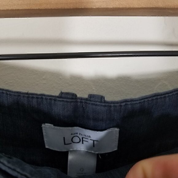 LOFT Shorts Size 0 - Picture 2 of 4
